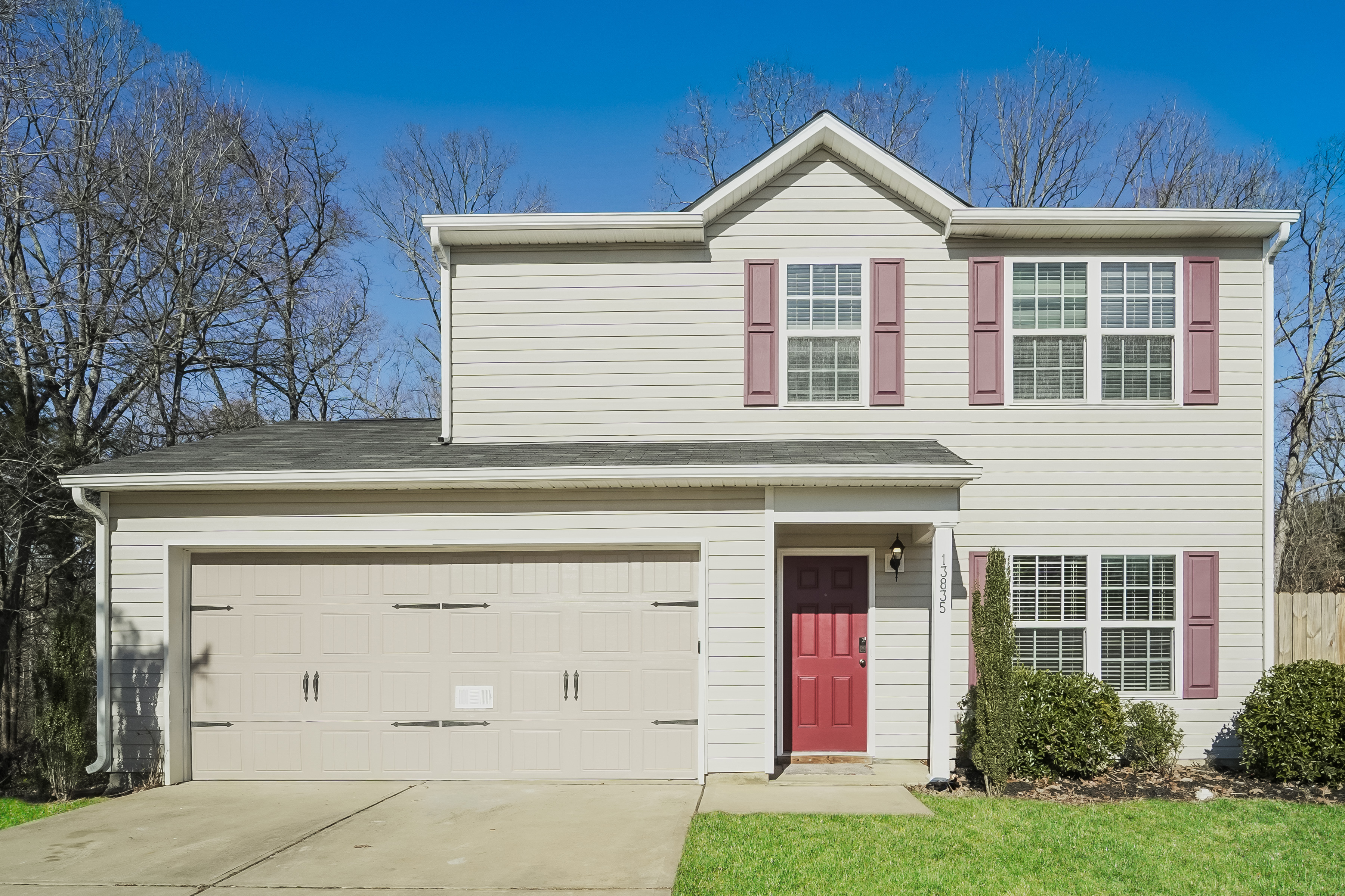 13835 CIRCLE DR CHARLOTTE, NC 28262